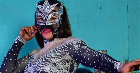 luchadoras desnudas|Luchadora mexicana Lluvia abre su OnlyFans y enseña  .